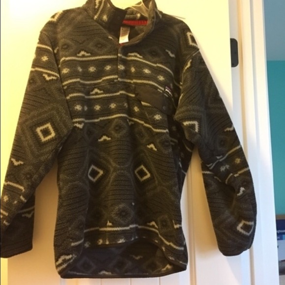 SOLD ON VINTED Grey Patterned Patagonia Pullover - Picture 3 of 4