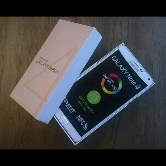 White Samsung galaxy note 4 - Picture 1 of 3