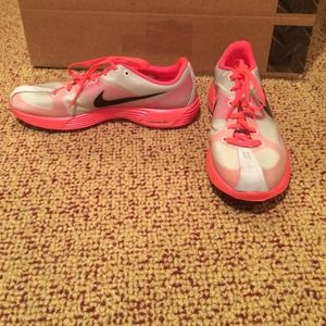 Bundle NIKE women's lunarlon running & free 5.0