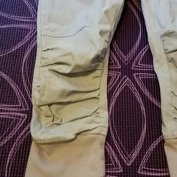 Capris - Picture 2 of 3