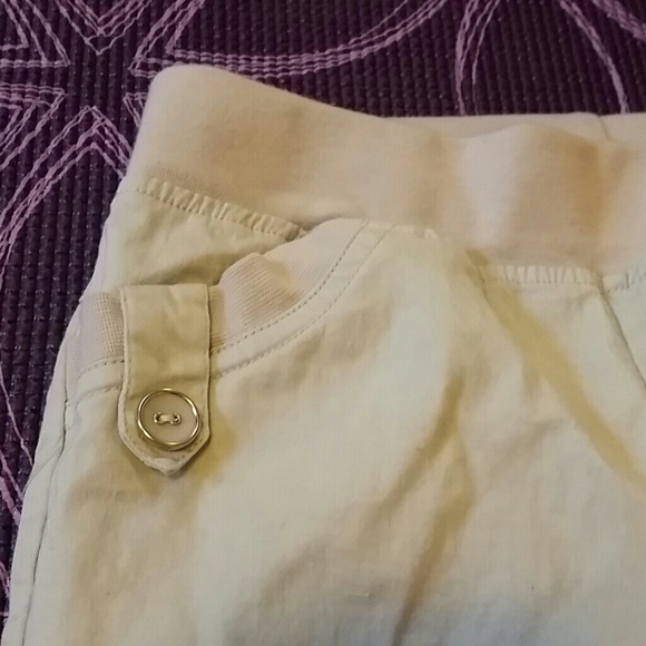 Capris - Picture 3 of 3