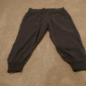 Athleta harem Capri navy