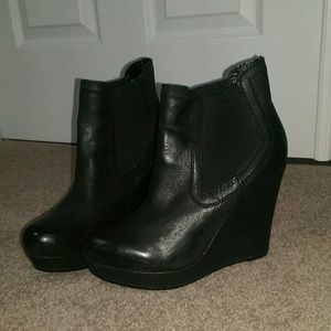 Awesome black leather booties used once