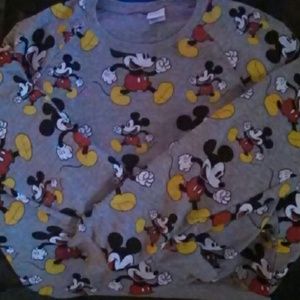 Disney Mickey Mouse sweatshirt!