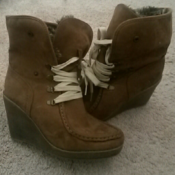 Furry Boots *brown suede* mossimo supply co.
