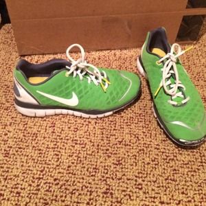 Women's nike free sneaker