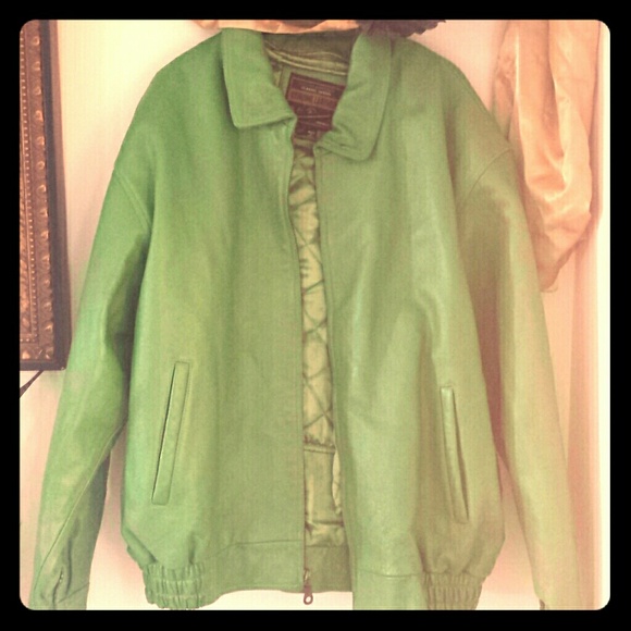 Man's Vintage Leather Bomber