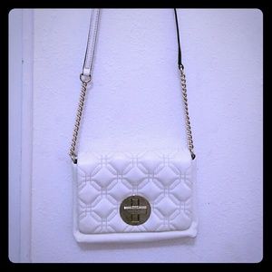 Beautiful white shoulder bag by Kate spade.