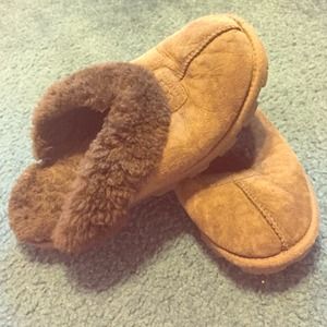 Ugg slippers
