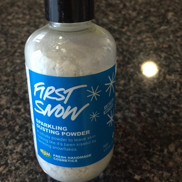 LUSH First Snow Sparkling Dusting Powder