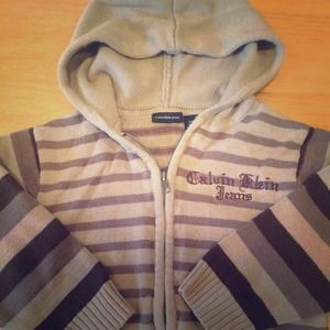 ❌Sold on another site. ❌Boys Calvin Klein hoodie