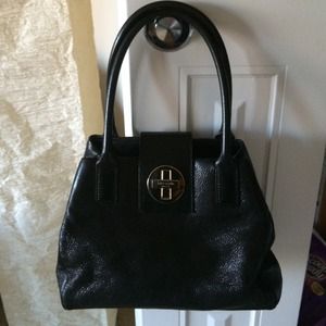 Gorgeous Kate spade black handbag quick sale!!