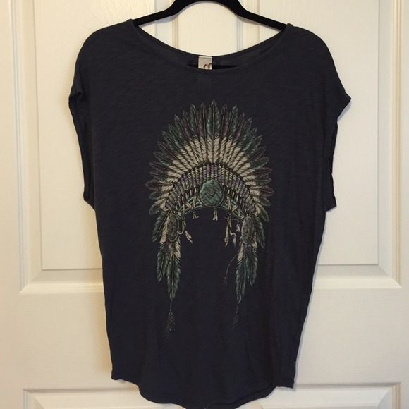 headdress tee