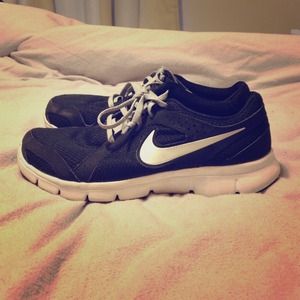 ⚡️Nike Flex Experience RN2 running shoes