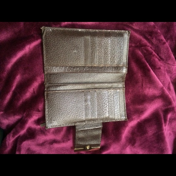 💯 Authentic Gucci Wallet - Picture 2 of 2