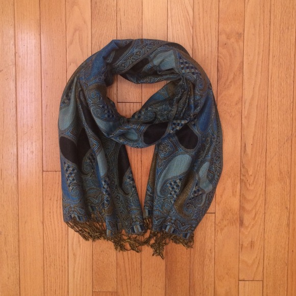 Blue Pashima Knit Scarf