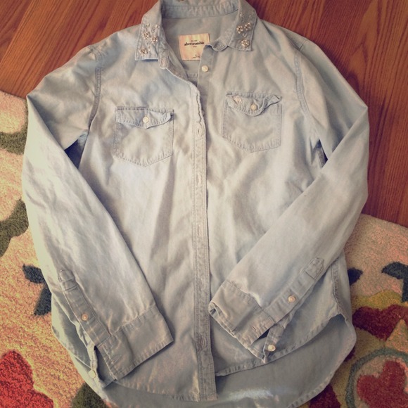 Abercrombie jean shirt light blue w/ gem details