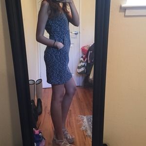 Business casual strapless dress with pockets