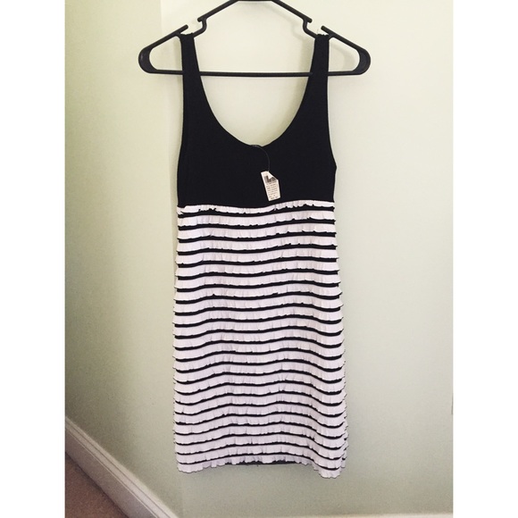 Wetseal Black & White Dress ♠️ - Picture 1 of 4