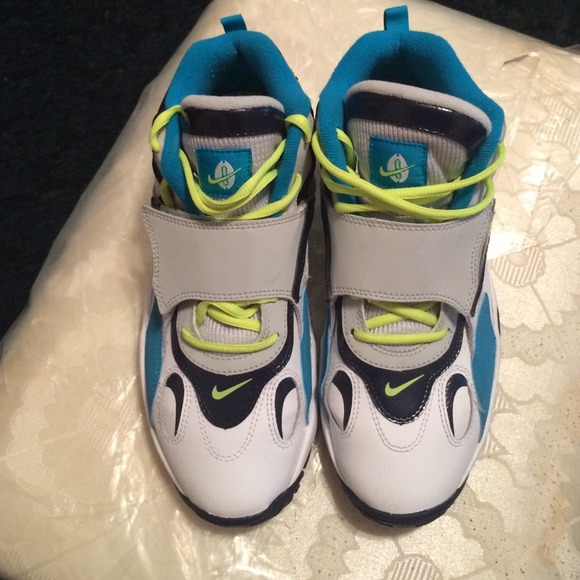 Nike Air Max Speed Turf - Picture 2 of 3