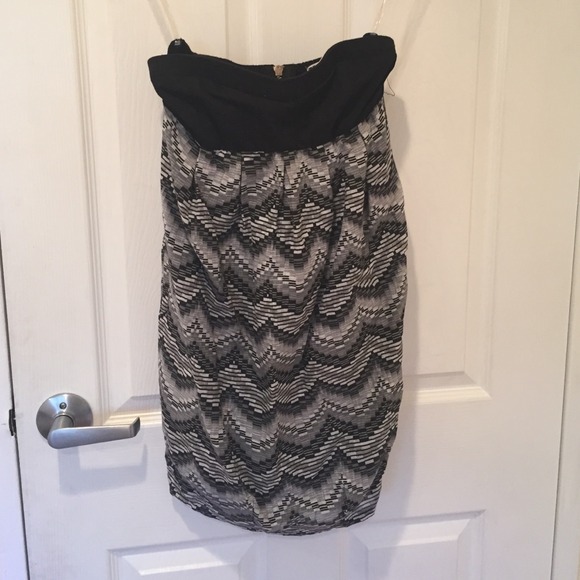 Strokes zip up billabong dress