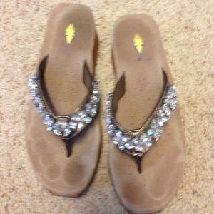 Volatile rhinestone flip flops