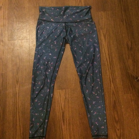 Teeki Pixie Rose Hot Pant Yoga Legging