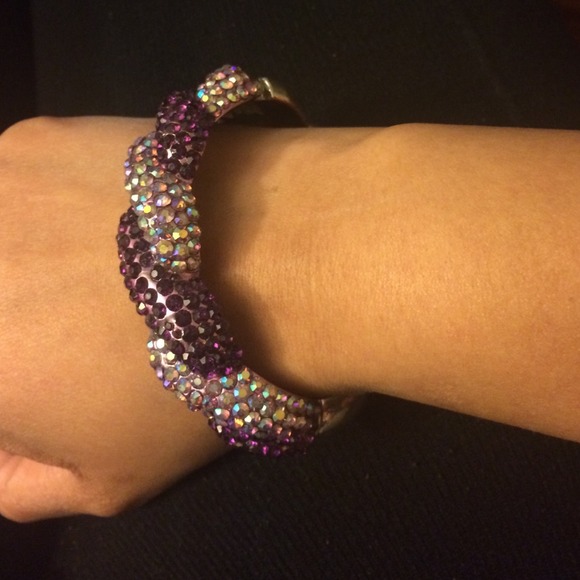 Purple rhinestone bracelet