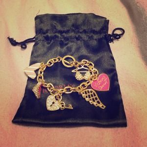 💗Rare VS Charm Bracelet 💗