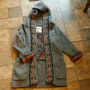 Hollister sweater in excellent condition.