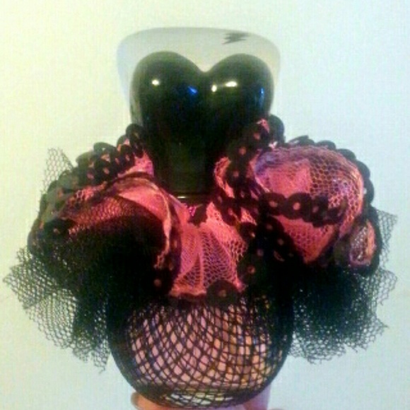 Betsey Johnson Too Too Perfume 💖