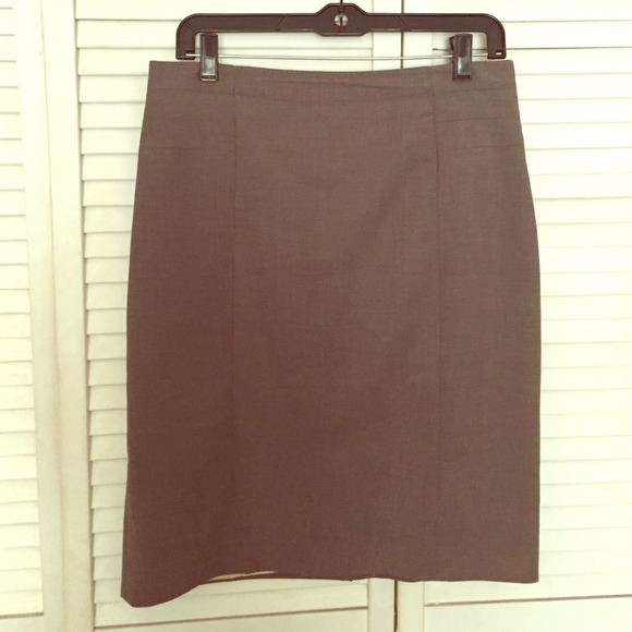 H&M tan pencil skirt