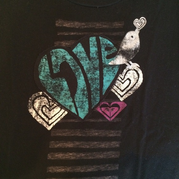 Cute Roxy Tshirt - Picture 2 of 2