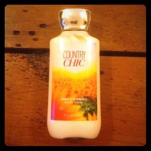 Bath & Body Works Country Chic Body Lotion!🌻