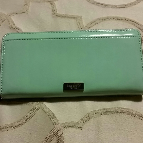 Kate spade wallet - Picture 2 of 4