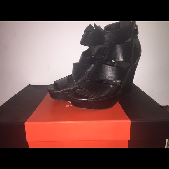 G by Guess black wedges