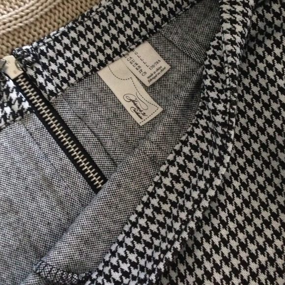 DONATED. NWOT black and white houndstooth pants - Picture 2 of 4
