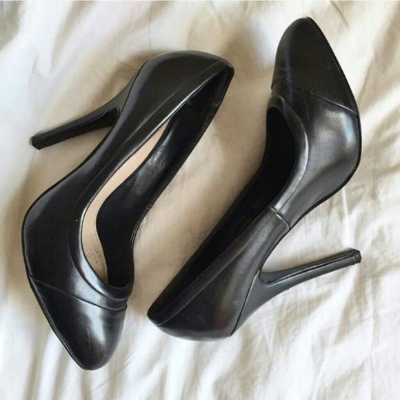 Zara black pumps