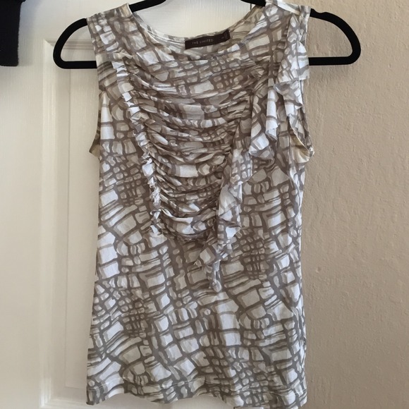 The limited top - Picture 1 of 3