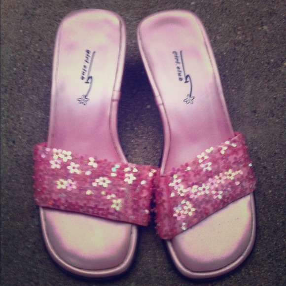 Cute pink sequin kitten heel - Picture 1 of 3