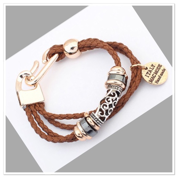NWOT Multi Layer Bracelet⚡️⚡️