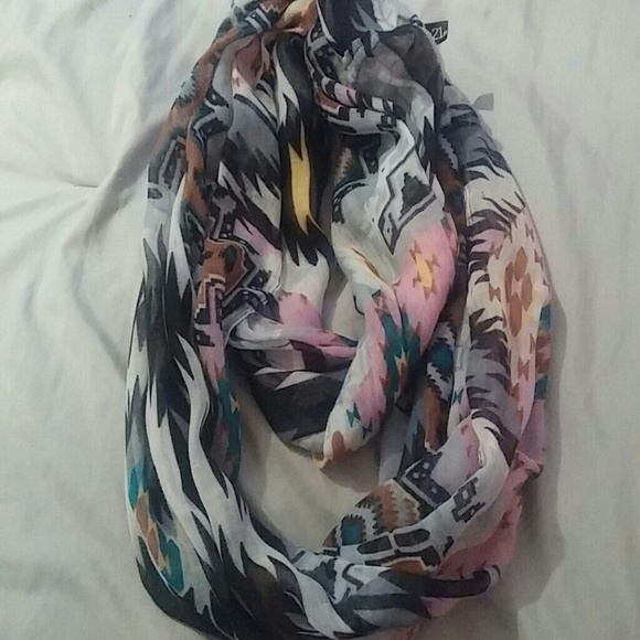 Infinity scarf