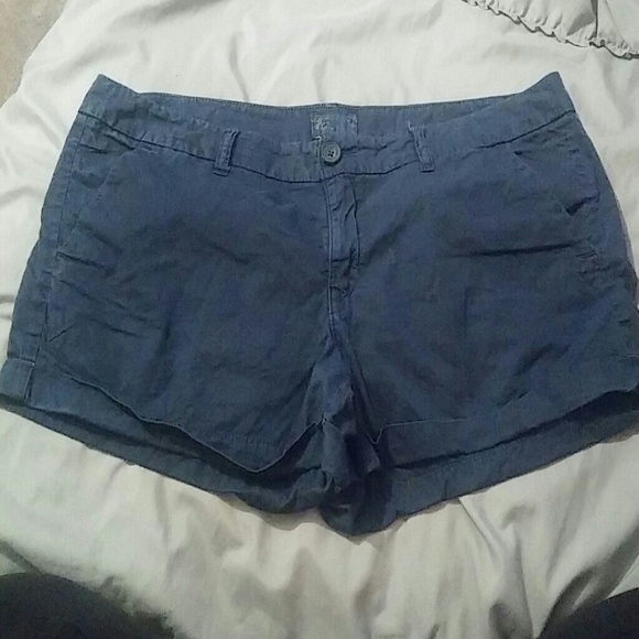 Price lowered!! Twill shorts