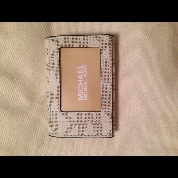 Michael Kors Sig Saffiano Coin Purse