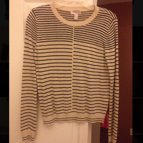 Forever21 Sweater - Picture 1 of 2