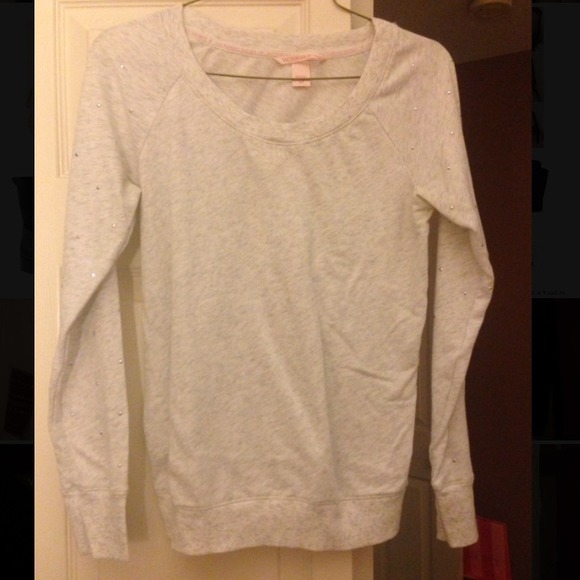 Victoria's Secret Top - Picture 1 of 2