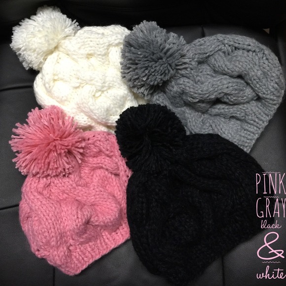 🎉Host Pick🎉Winter Beanie Hat $8 each