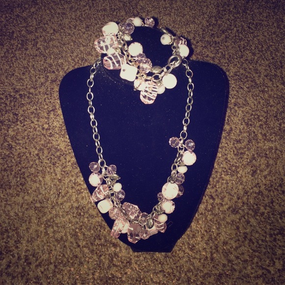 Necklace & bracelet