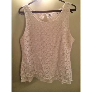 White lace sleeveless top