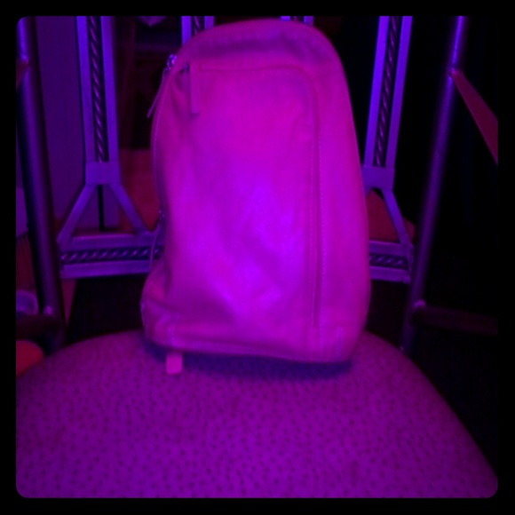 BACKPACK - Picture 1 of 4